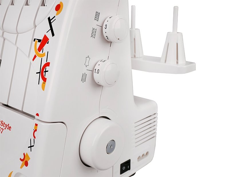 Оверлок Janome Artstyle 4057 белый